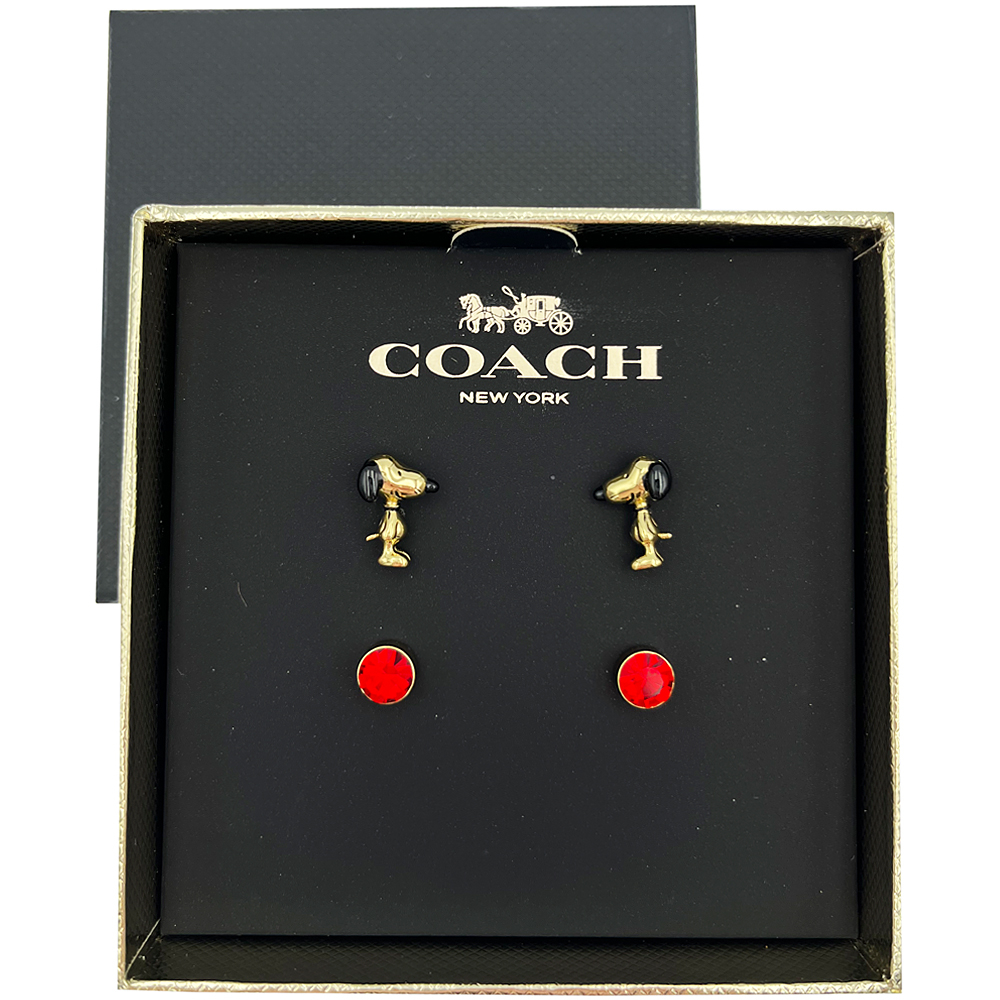 【COACH】COACH × PEANUTS 限量聯名款史努比貼耳針式耳環