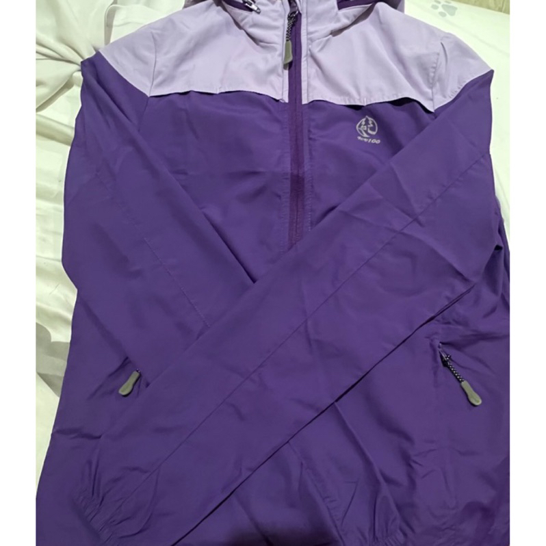 【紫色外套8成新】 UV100防曬-涼感導流透氣外套-帽可收