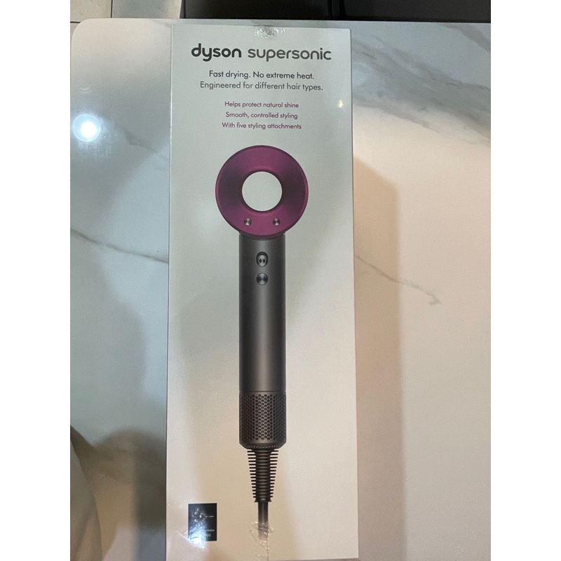 Dyson HD08 吹風機 全新未拆封 底價了不議價（非福利品） 桃紅色 送收納架 抗毛燥吹嘴 捲髮烘罩