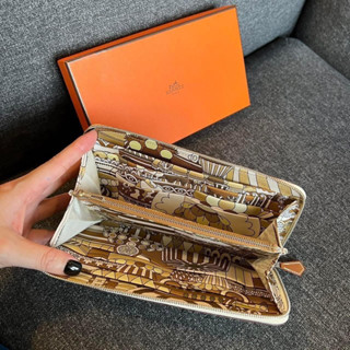 在臺現貨🧡39999 愛馬仕HERMÈS 絲巾長夾 奶昔白