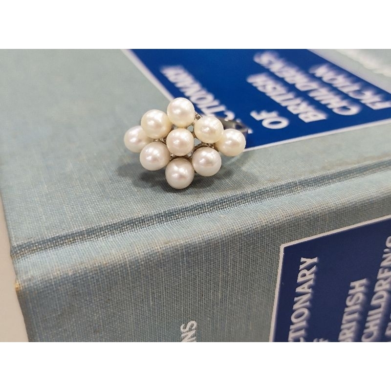 珍珠很大顆不是米珠🇬🇧 英國帶回英國Harrods天然珍珠宮廷花朵設計925純銀菱形戒指指圈