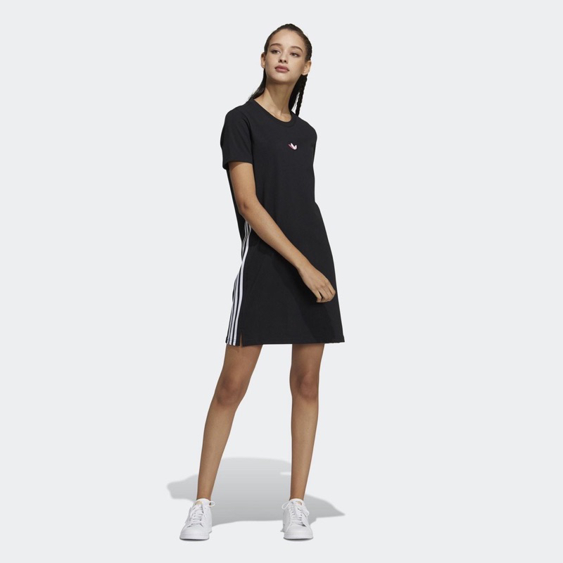 愛迪達 ADIDAS ORIGINALS 黑色 運動洋裝 棉質 三線 單側開衩 短袖 圓領 休閒