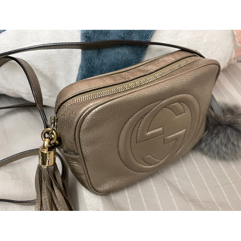 （二手） GUCCI SOHO DISCO 系列雙G 大LOGO 流蘇吊飾小牛皮單肩包 金色