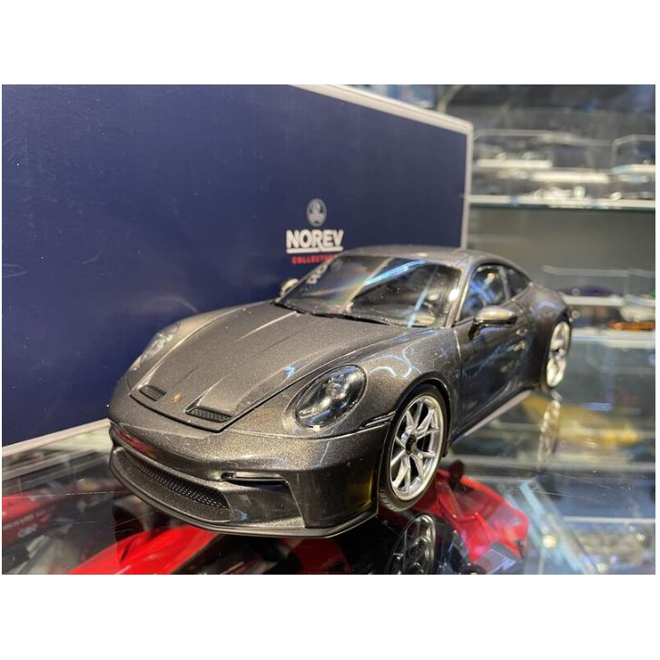 吉華@ 1/18 NOREV Porsche 911 992 GT3 Special Edition 灰色