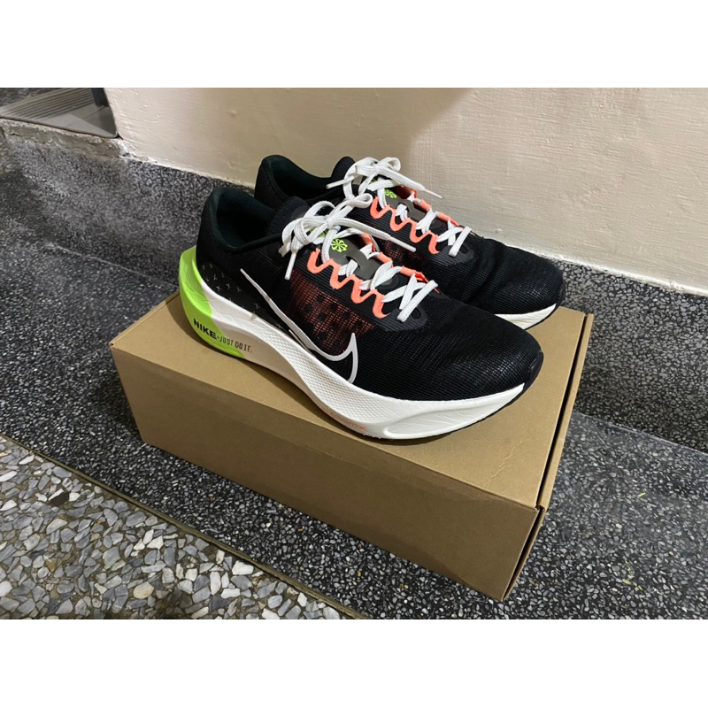 NIKE ZOOM FLY 5二手