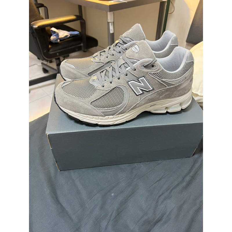 new balance 2002rc us10.5