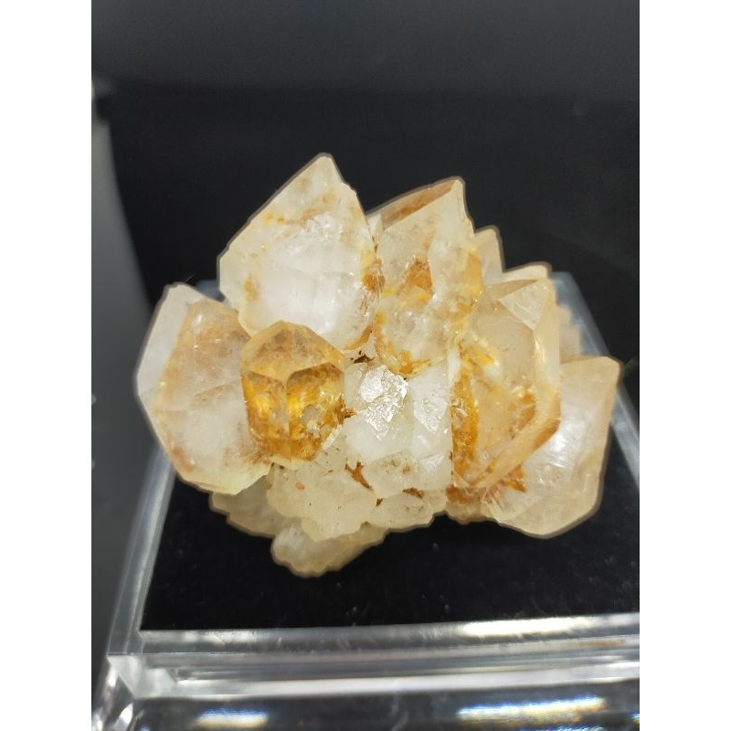 馬達加斯加 蓮花水晶 骨幹晶 清透 黃膠花