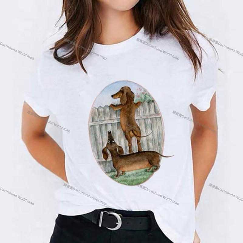 腸寶圖 美國🇺🇸 2色 現貨+預購 跳牆的臘腸狗 臘腸狗造型 T恤 短袖造型 情侶 男女可穿 文創商品 短袖 上衣