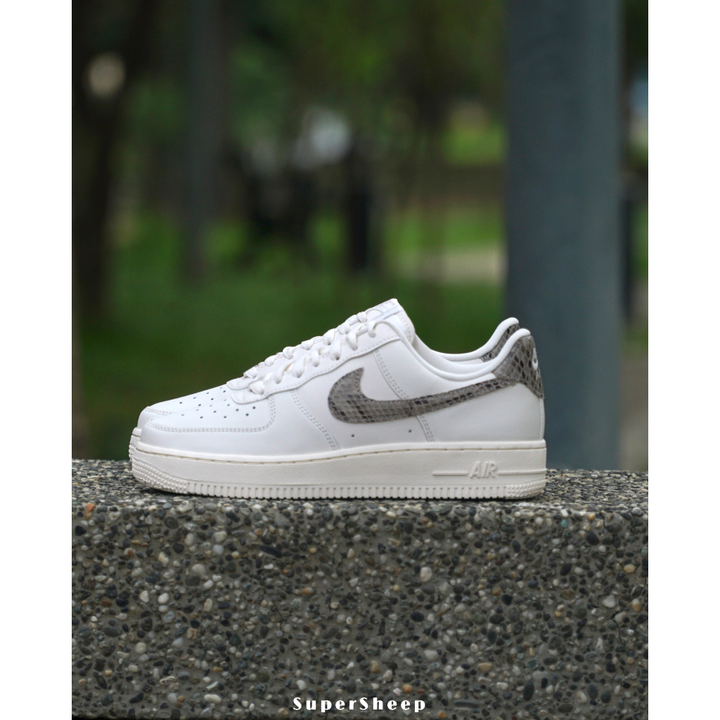 Nike Air Force 1 Low 奶油白 蛇紋 DD8959-002