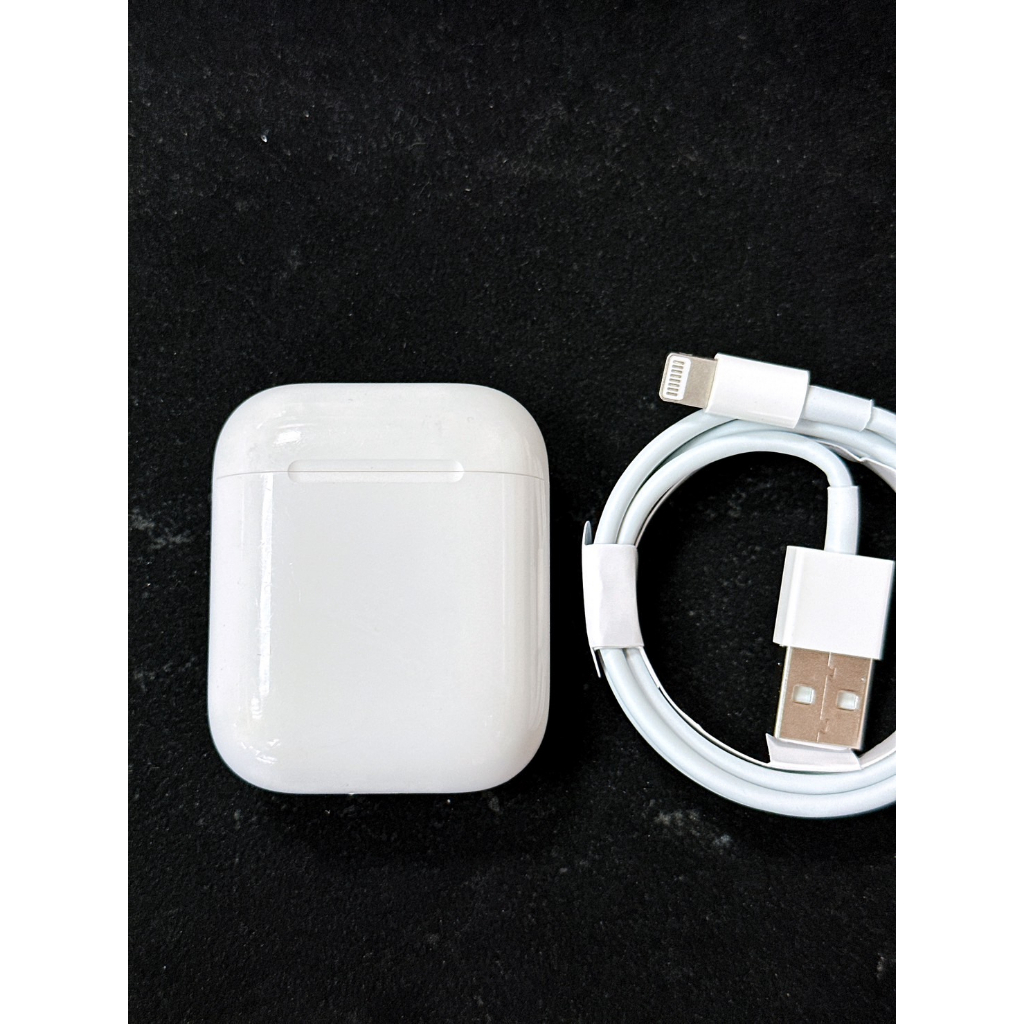【直購價:2,500元】Apple AirPods 2代 搭配有線充電盒 (9成新) ~可用舊機貼換
