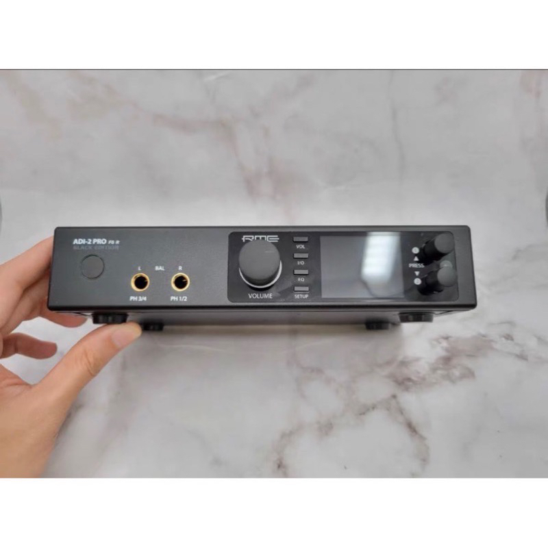 [代售］-Hi-End-德國 RME ADI-2 Pro- FS R 護板神機 錄音 DAC 價格可小議