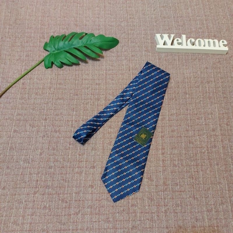全新 現貨 U.N. POLO TEAM 型男必備 藍色小格條紋印花 手打領帶 紳士領帶 寬版 深藍色 領帶