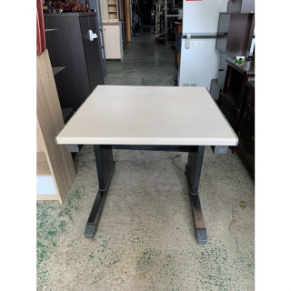 【全國二手傢俱館】白麵黑腳 簡約小型辦公桌/OA員工桌/工作桌/辦公設備/辦公傢俱/洽談桌/活動櫃/二手傢俱