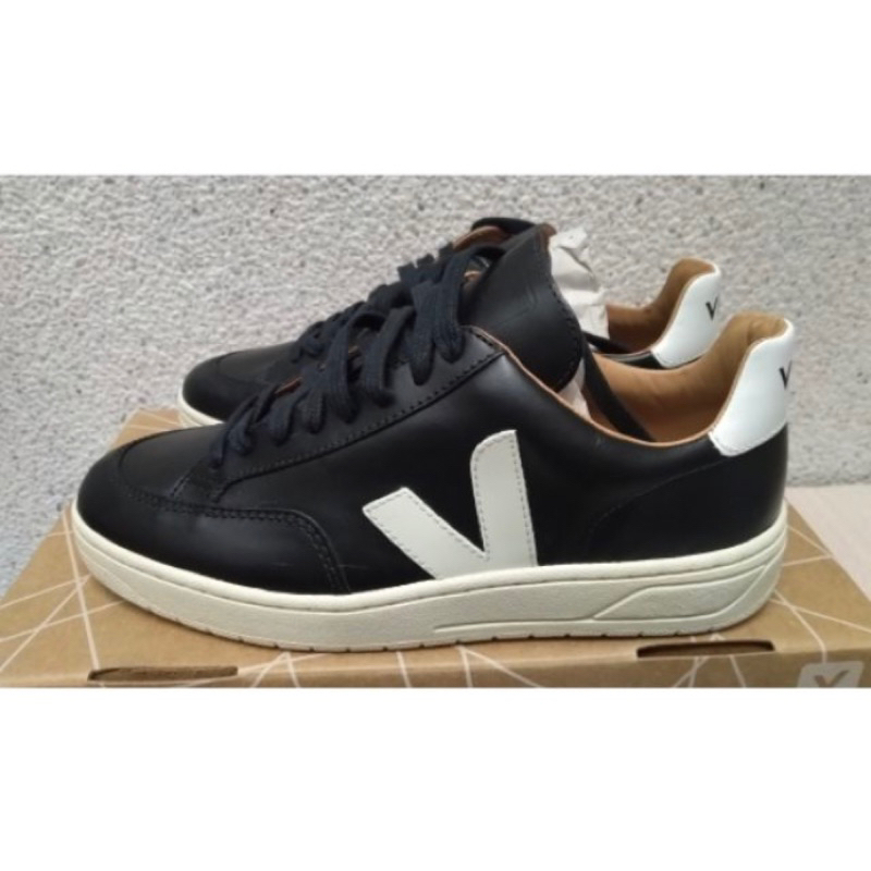 VEJA  V12  Bastille系列