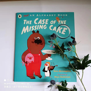 現貨Not an Alphabet Book: The Case of the Missing Cake不一樣有趣字母書