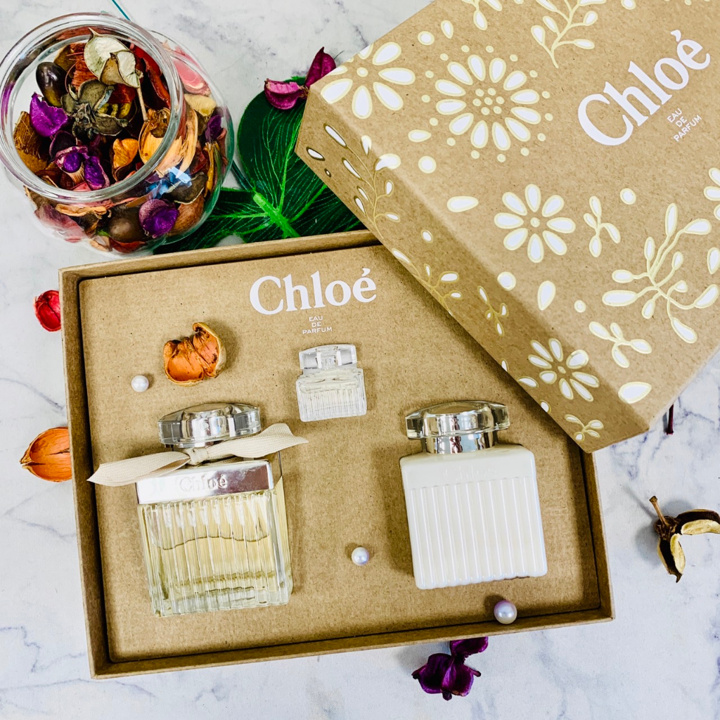 新舊包裝隨機出貨CHLOE 同名 女性淡香精禮盒(淡香精75ML+淡香精5ML+身體乳100ML✰YENGEE✰