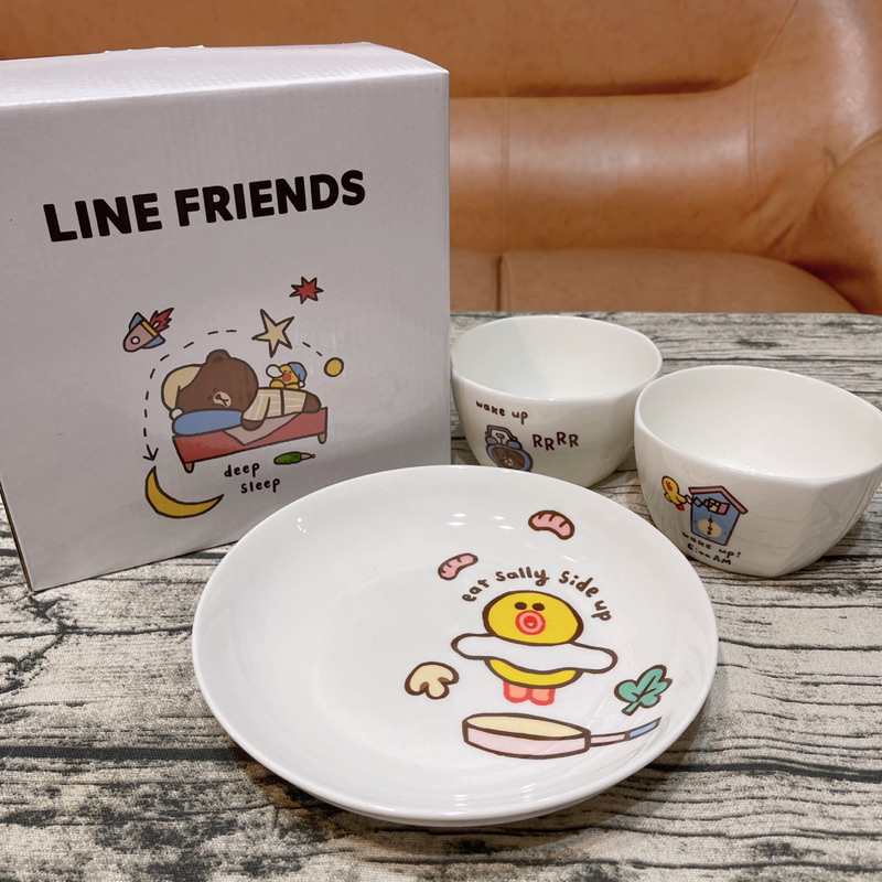 夢時代  Line Brown&amp;friends碗盤組 材質白瓷 碗盤組(2碗1盤)