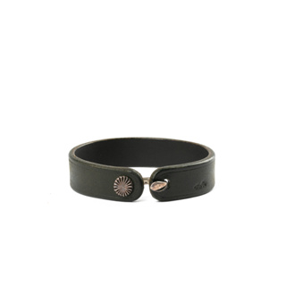 Moto - LBC-04 Leather Bracelet (Black) 手環 皮革手環 羽毛 印地安 銀飾