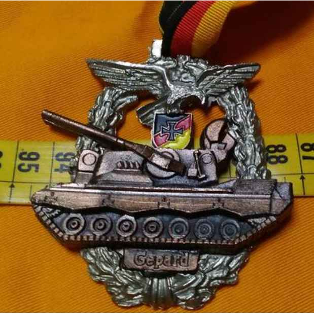 德軍公發 1980年豹式防空坦克後備部隊獎章