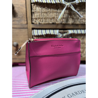 《全新》100%正品Elizabeth Arden 伊麗莎白雅頓時尚皮質感化妝包/收納包～👝👛👝