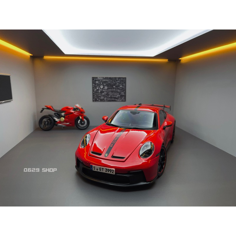 1：18 PORSCHE 911 GT3 992 保時捷模型車 拉花紅 超跑模型 房間擺設1：18 模型車 收藏 玩具車