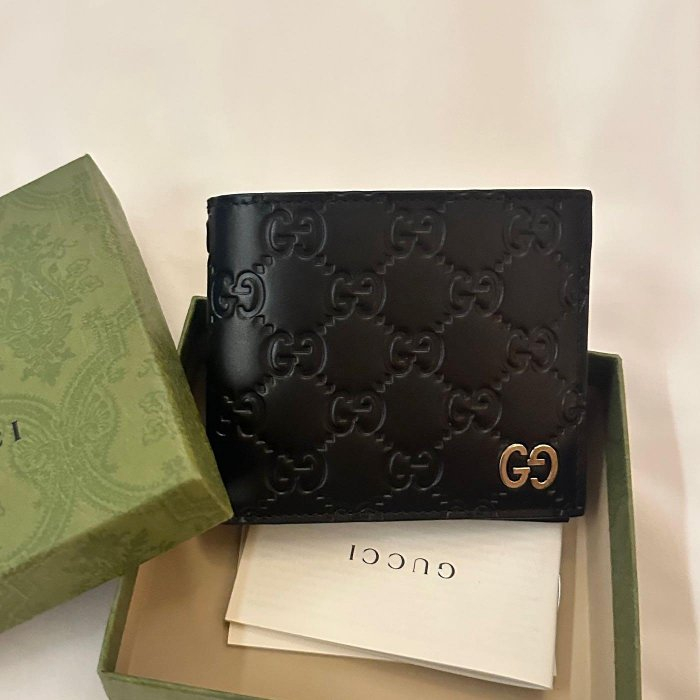 *SHIHNA名牌精品*Gucci 345466 全新黑色牛皮壓紋男用短夾 現貨