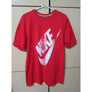 NIKE the NIKE Tee 圓領短袖棉T恤 (M~紅色~ATHLETIC CUT~)