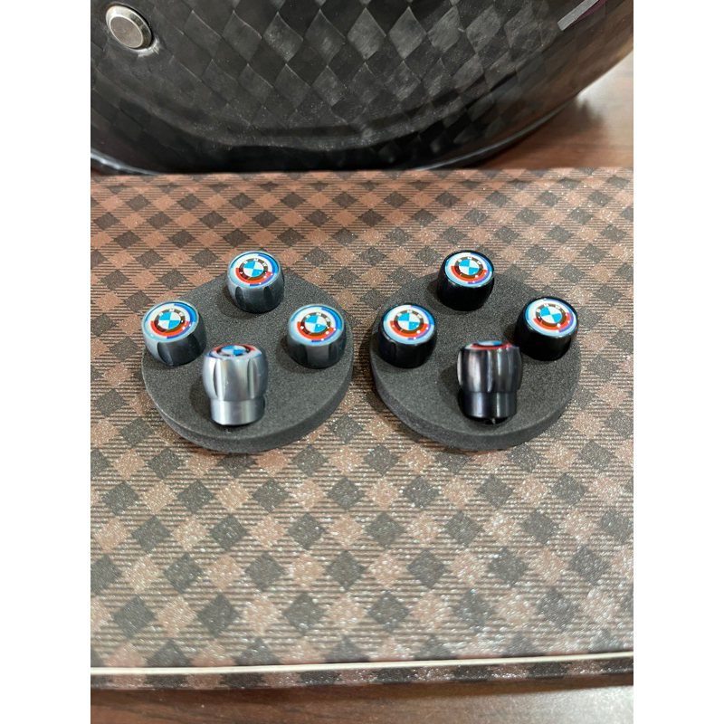 高質感BMW 50週年標鋁合金氣嘴蓋