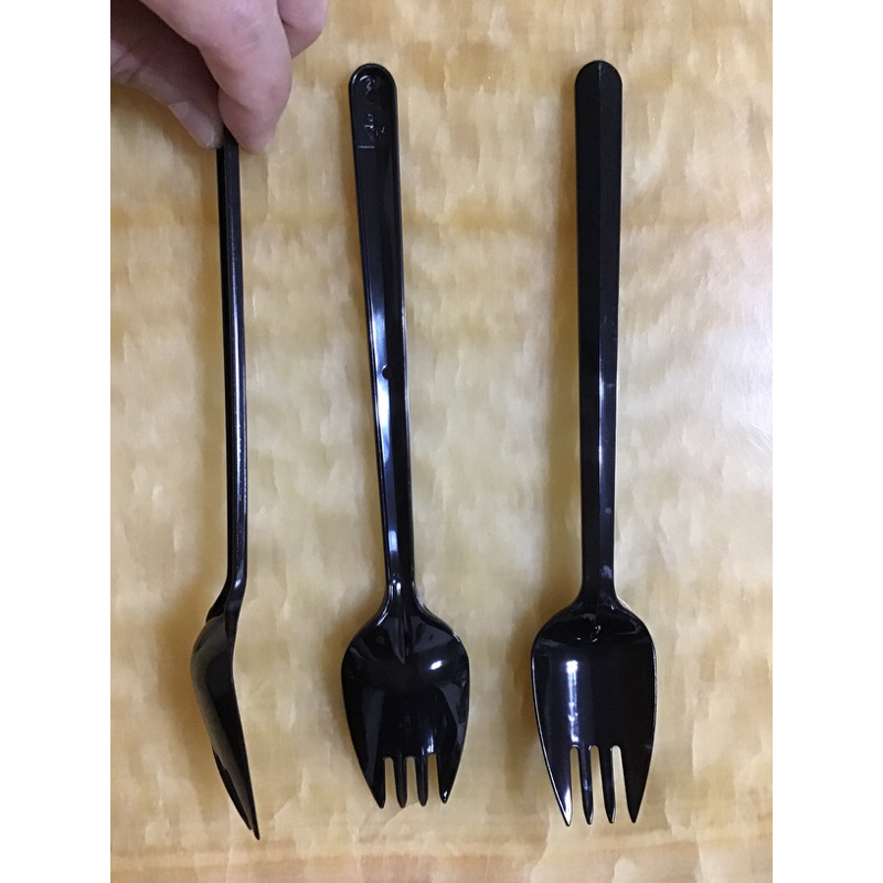 🍴一次性 叉子🍴全新黑色塑膠叉子 西餐叉 餐叉 沙拉叉 美式叉子 免洗餐具 一次性餐具