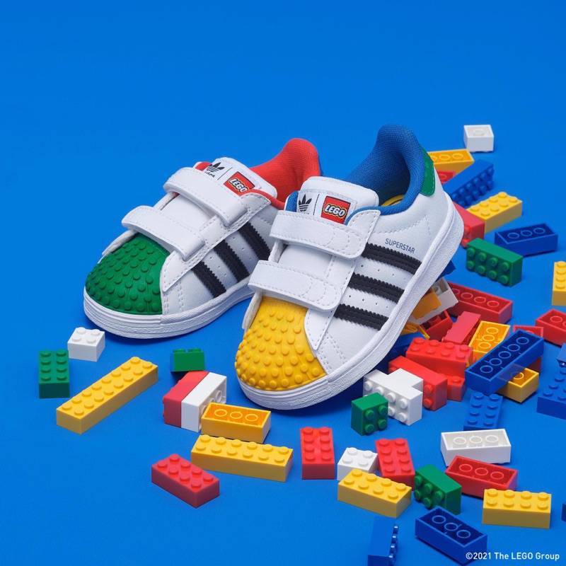 熱賣色 國外代購買的 全新 adidas LEGO X SUPERSTAR 樂高 運動鞋童鞋 H03970 黃綠配色