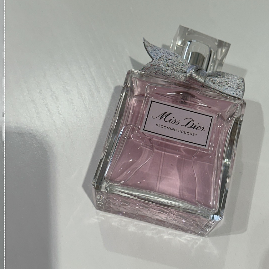 原價5350 迪奧 Miss Dior 花漾迪奧淡香水 100ml  全新