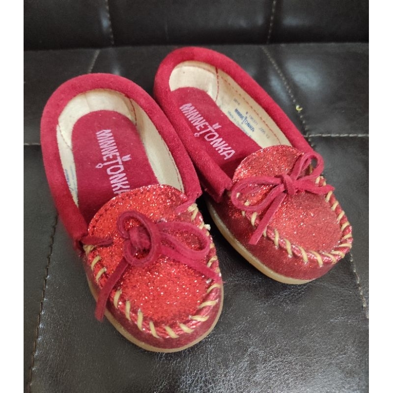 （全新）MINNETONKA莫卡辛-女孩兒的小紅鞋