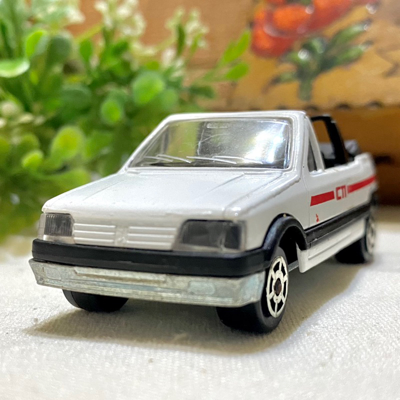 Majorette 寶獅 Peugeot 205 GTI 白色 No.281 / 210 敞篷車 美捷輪 美捷輪小汽車