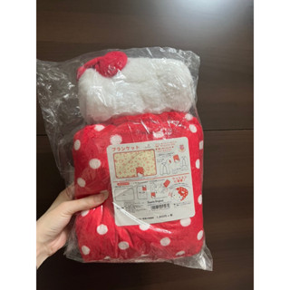 全新 日本購回 Hello Kitty 抱枕 毛毯 午睡枕 兩用