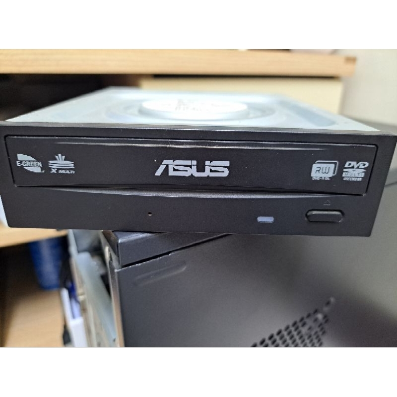 華碩 ASUS DRW-24D3ST 24X DVD燒錄機 SATA/黑色面板