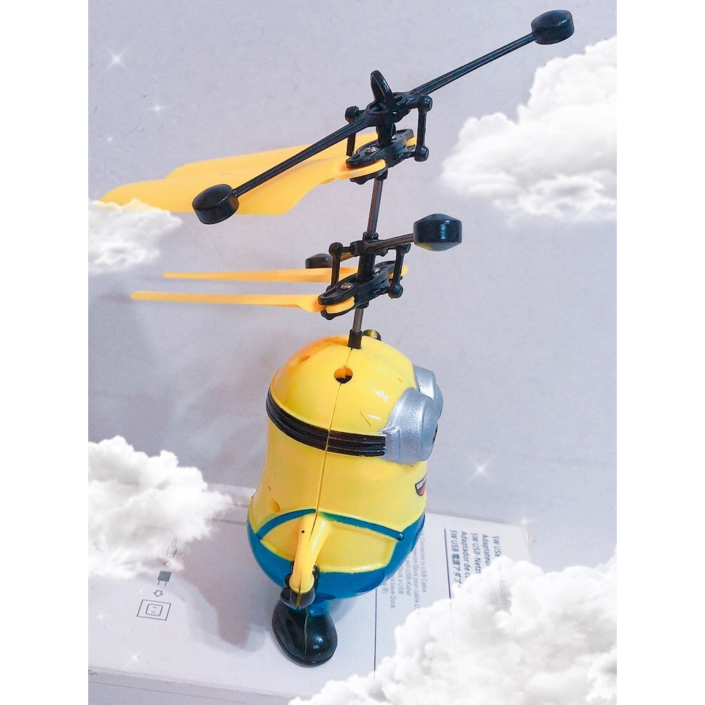 筑筑大百貨madge0521 飛行器 1 小小兵 感應飛行器 懸浮 飛行玩具 手勢感應 智能紅外線 生日禮物交換禮物