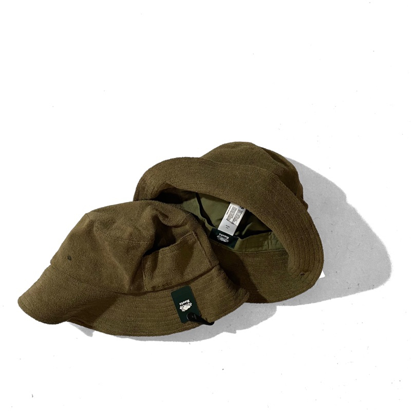 「滾青店」僅3頂 Roots 橄欖綠 特殊厚絨材質 小口袋 漁夫帽
