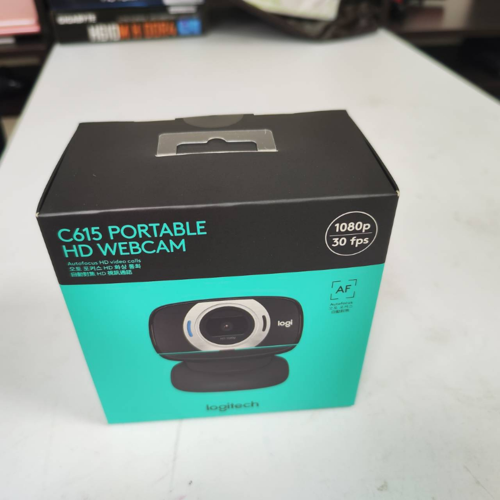 Logitech 羅技 C615 HD 網路攝影機 (內置麥克風)含稅