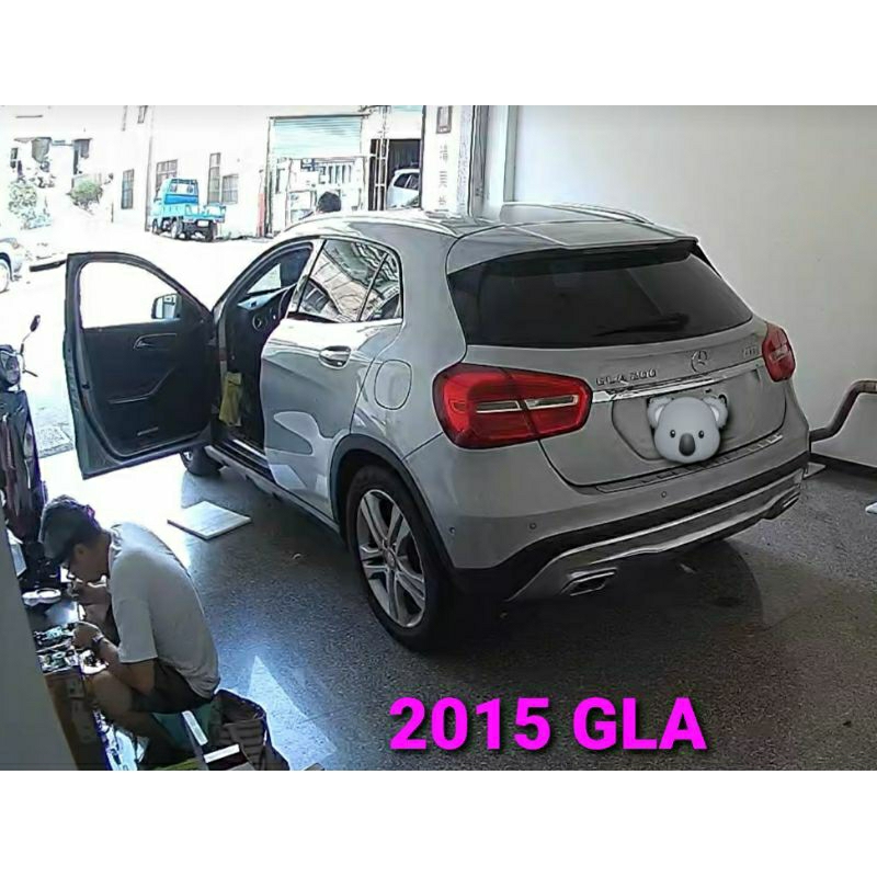 2015賓士GLA200 X156改裝一鍵啟動＋賓士遠程啟動鑰匙＋免摸門自動感應上鎖解鎖＋怠速不熄火下車鎖車