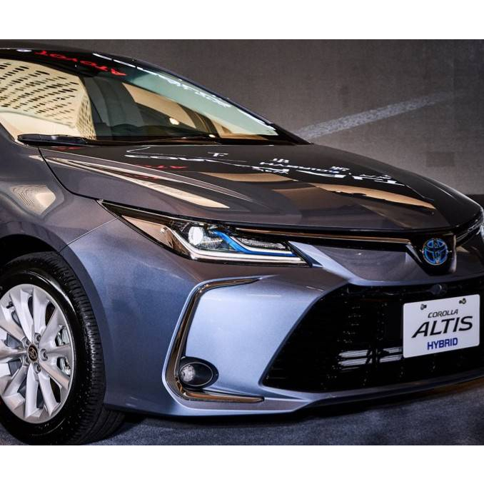 Toyota Altis 12代 原廠大燈總成 原廠件 全新品 油電車LED頭燈