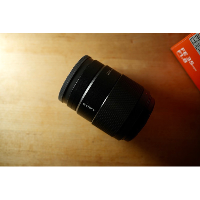全幅定焦鏡 SONY FE 35mm F1.8（公司貨）僅購入五個月 保固中