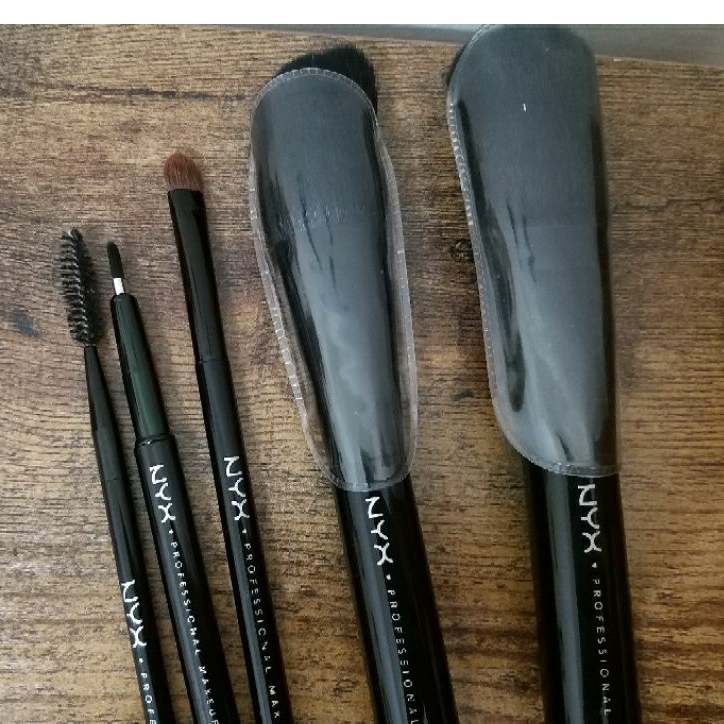 NYX 專業彩妝刷具組 眼影刷