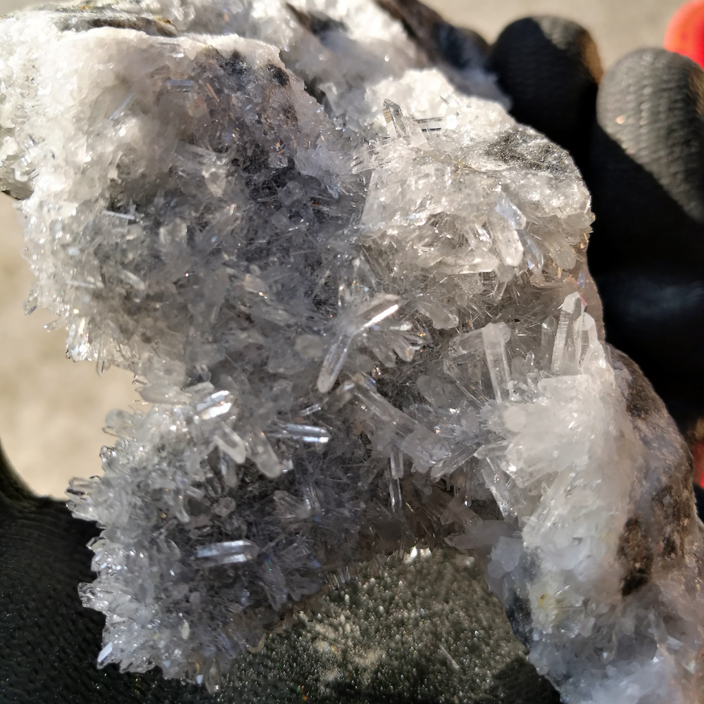 {石場}wk30約重294.5g-超閃透亮白水晶共生無色螢石 福建產 菊花晶 螢石 水晶簇 原礦
