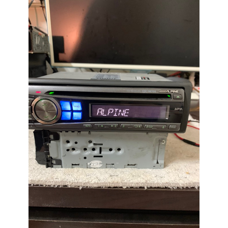 車用ALPINE CDE-9870E高音質CD主機