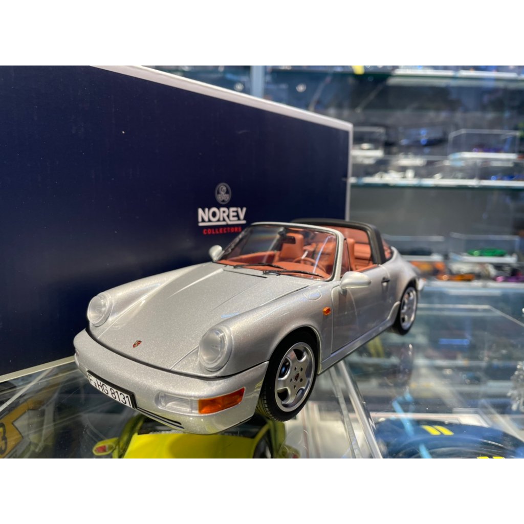 吉華@ 1/18 NOREV 187342 Porsche 911 Carrera 4 targa 1990