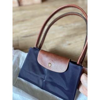 正品【LONGCHAMP】LE PLIAGE系列長把再生尼龍摺疊水餃包 (海軍藍)