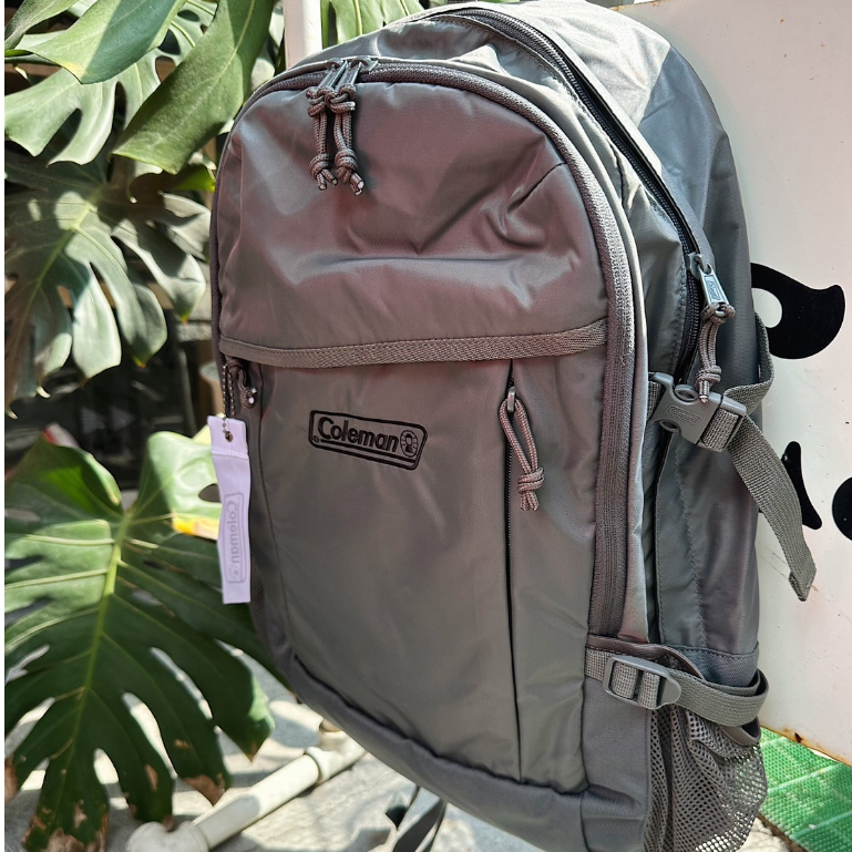 {XENO} 現貨 Coleman 25 Walker 25L Daypack 後背包 尼龍 防水 輕量 戶外