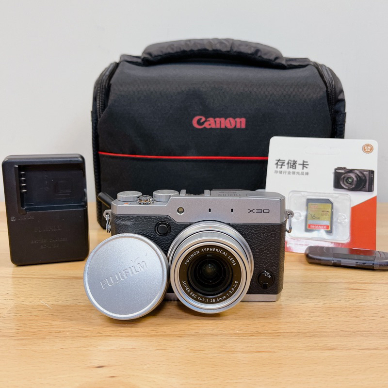 ( 富士旁軸類單眼 ) Fujifilm X30 富士 Fujifilm 二手 文青隨身機 街拍相機