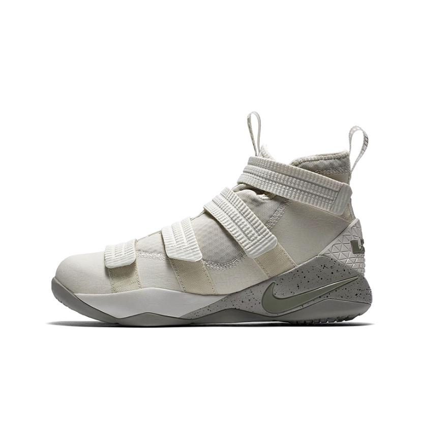 Nike LeBron Soldier 士兵11 耐吉 白灰 實戰 運動鞋 籃球鞋 897647-005