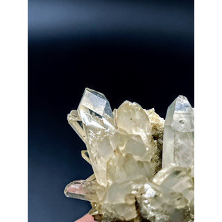 時光隧道水晶。天然白水晶簇原礦（12）水晶淨化。水晶消磁。白水晶簇碎石。便宜出清！身心靈療癒